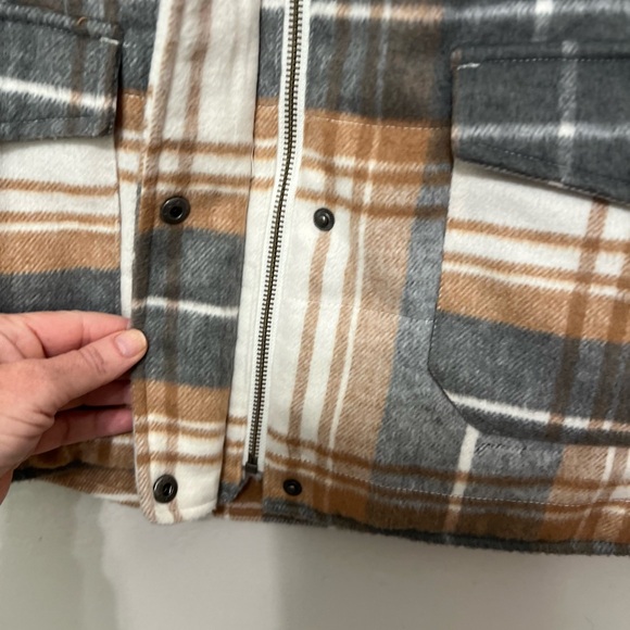 Natural Reflections Sherpa lined Flannel Plaid Trucker Vest Neutral Tan Gray M - Picture 3 of 12